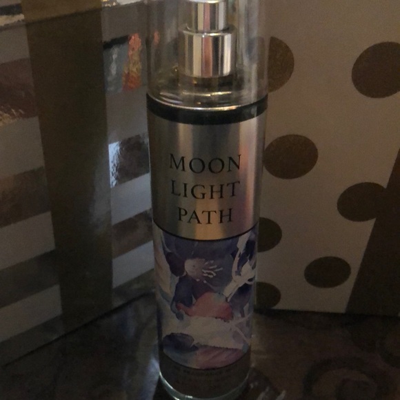 Bath and Bodyworks Moon Light Path Body Spray Brand New - Picture 1 of 4